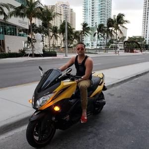 Meet your Posher, Rafael